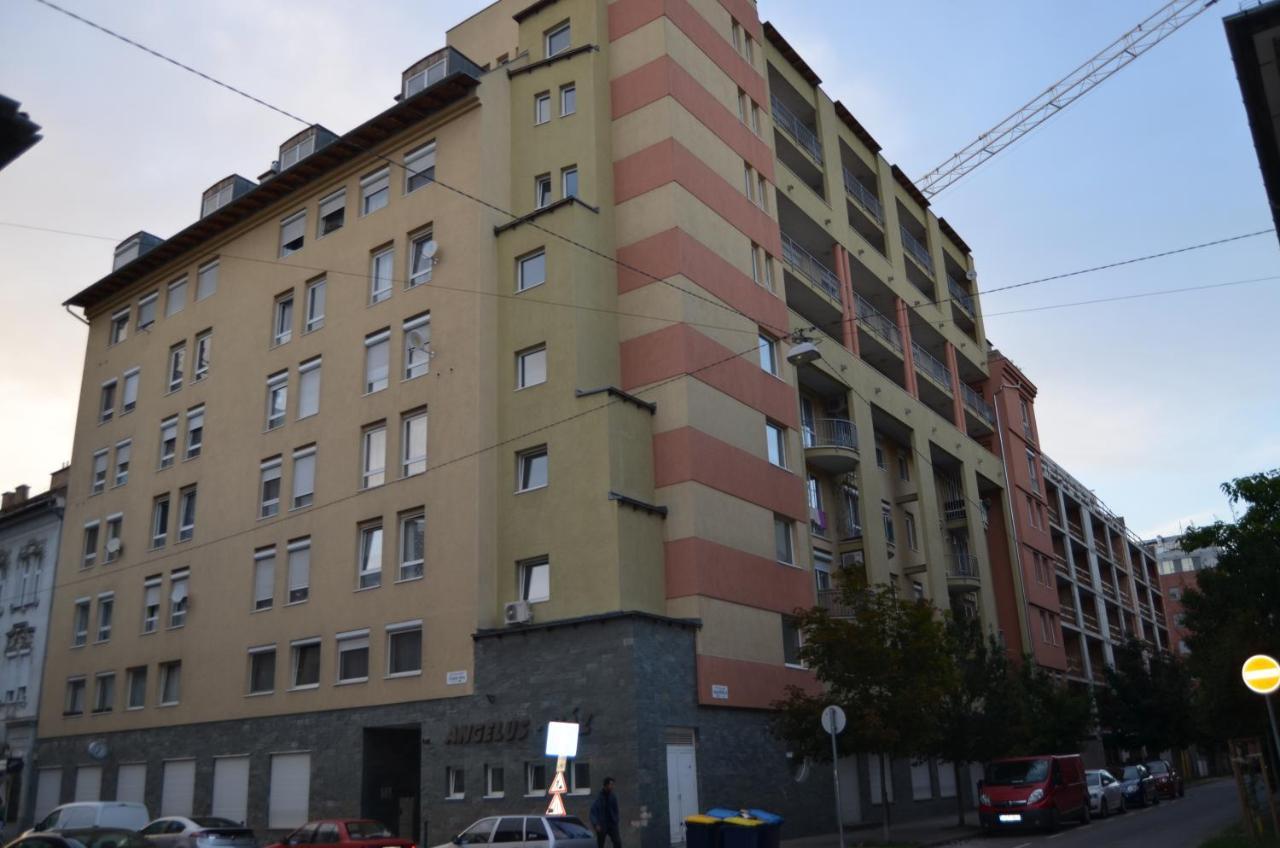 Apartamento Flat At The Edge Of The Center + Parking Budapest Exterior foto