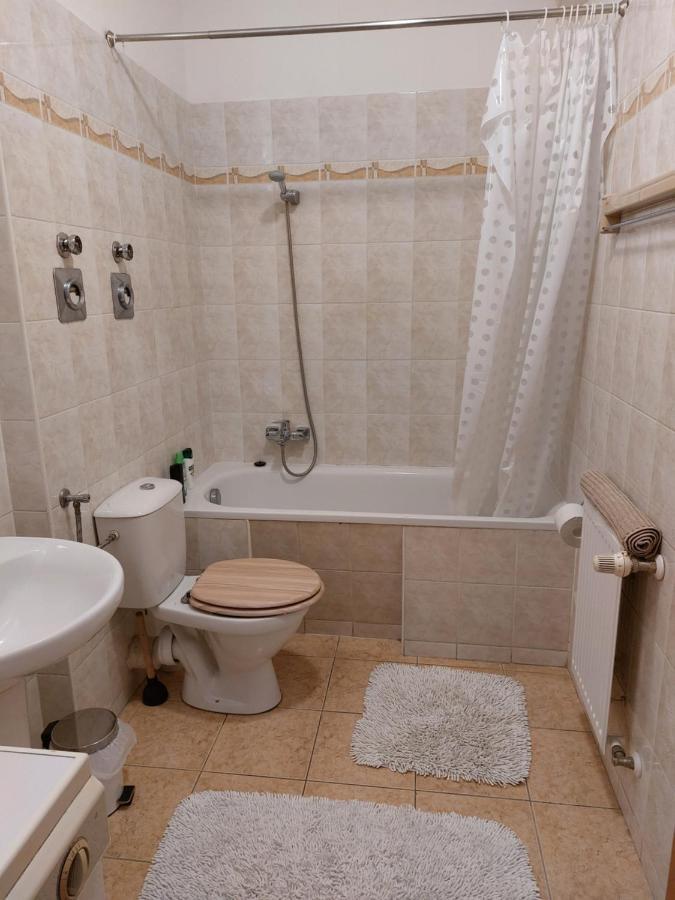 Apartamento Flat At The Edge Of The Center + Parking Budapest Exterior foto