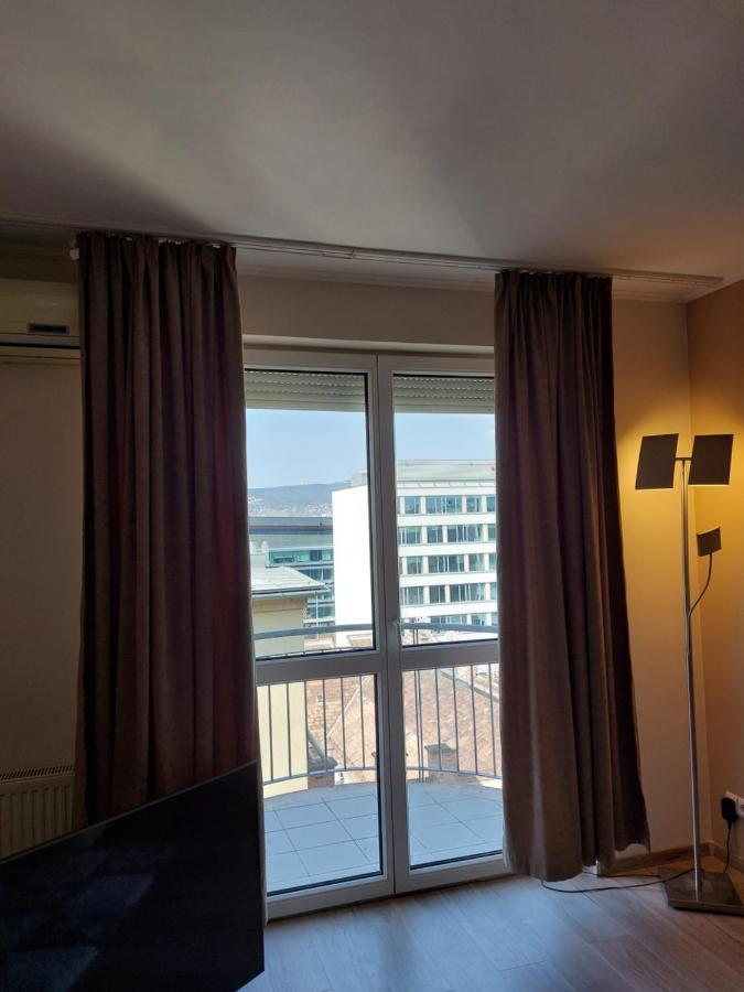 Apartamento Flat At The Edge Of The Center + Parking Budapest Exterior foto